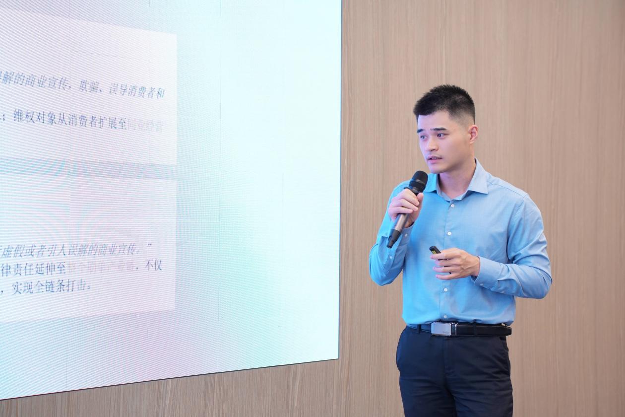 洪森律师